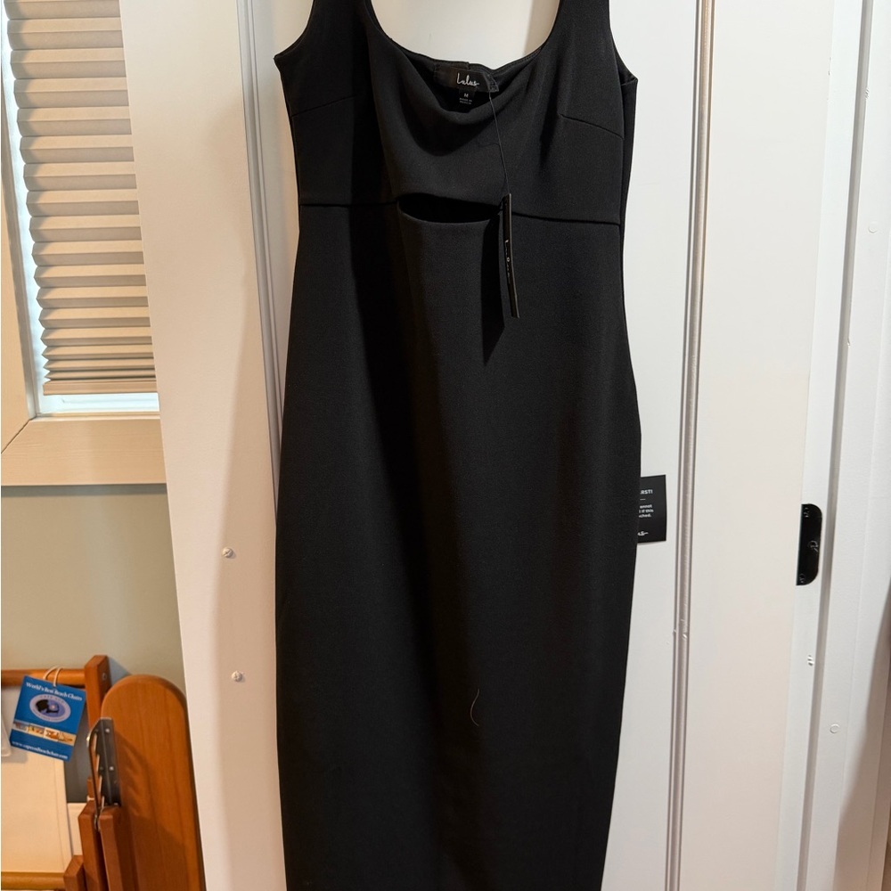 Lulu's Classic Black Midi Dress - Picture 2 of 3